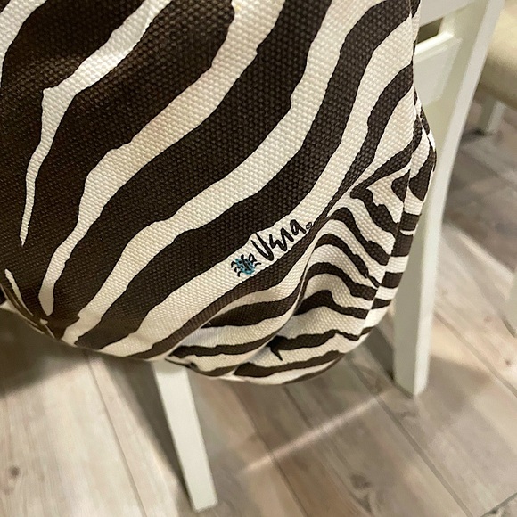 Vena Brighton Handbag Zebra Design - Picture 2 of 5